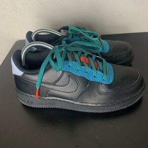Size 7Y Nike Air Force 1 07 LV8 G8 Black